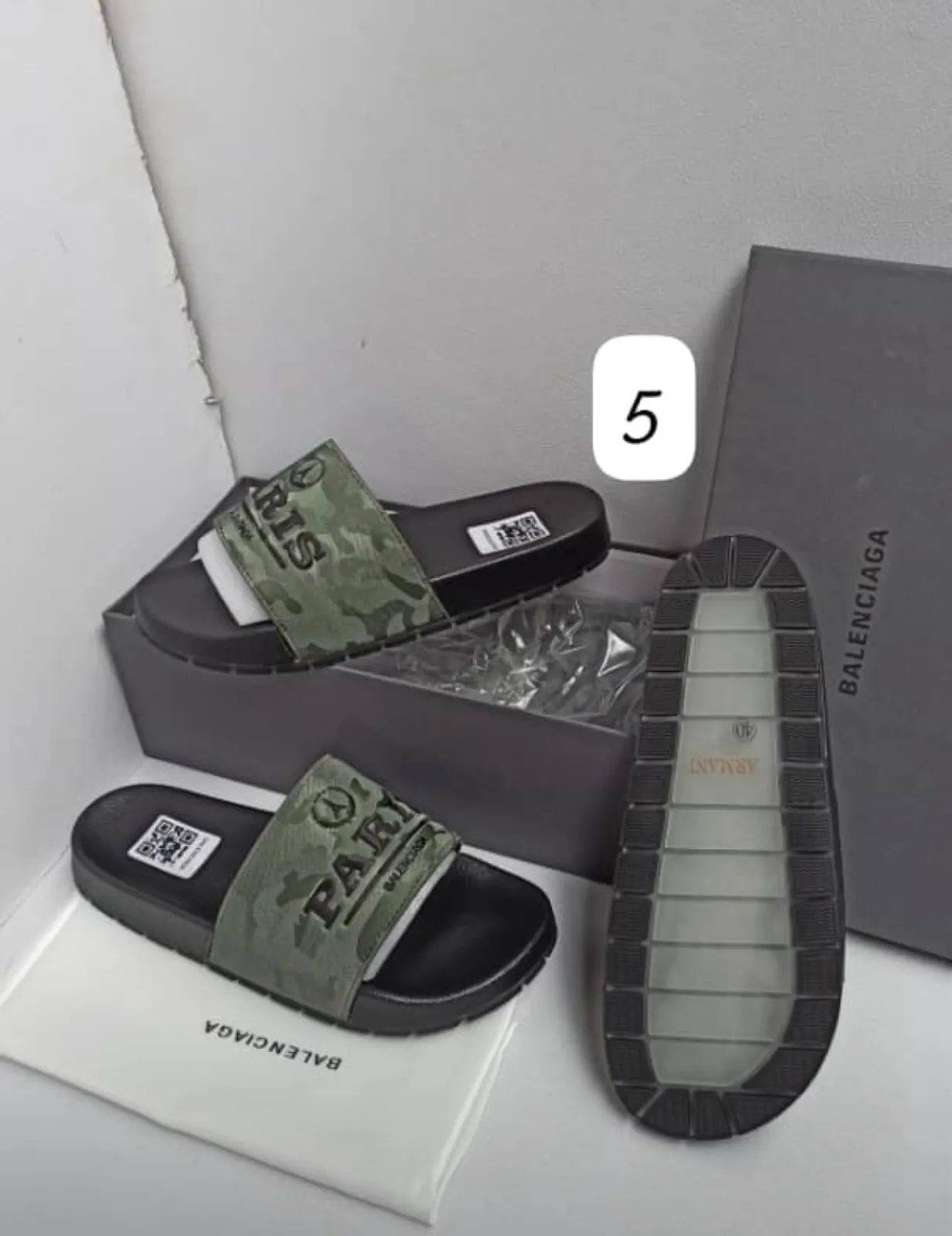 Gallery Photo 7 - Marketplace | Slippers, Biyemassi, Yaoundé, Cameroon | Clothing, Shoes, & Others  > Men's shoes