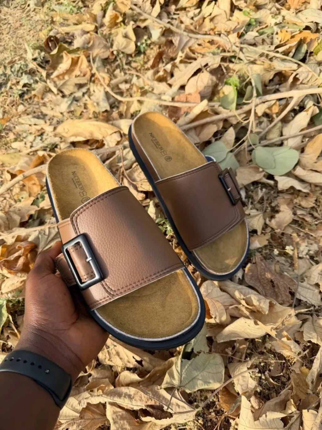 Gallery Photo 3 - Marketplace | Female Slippers, Biyemassi, Yaoundé, Cameroon | Clothing, Shoes, & Others  > Women's shoes