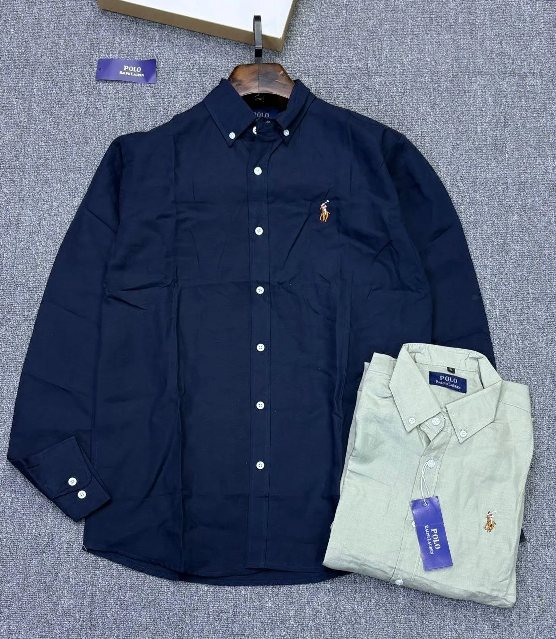 Photo de Galerie 4 - Petites Annonces | Stand Out In Style With This Beautiful Striped Shirt, Bonduma, Buea, Cameroun | Vêtements, chaussures et autres 