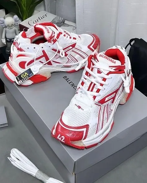 Photo de Galerie 1 - Petites Annonces | Male Shoes, Simbock, Yaoundé, Cameroun | Vêtements, chaussures et autres  > Chaussures pour hommes