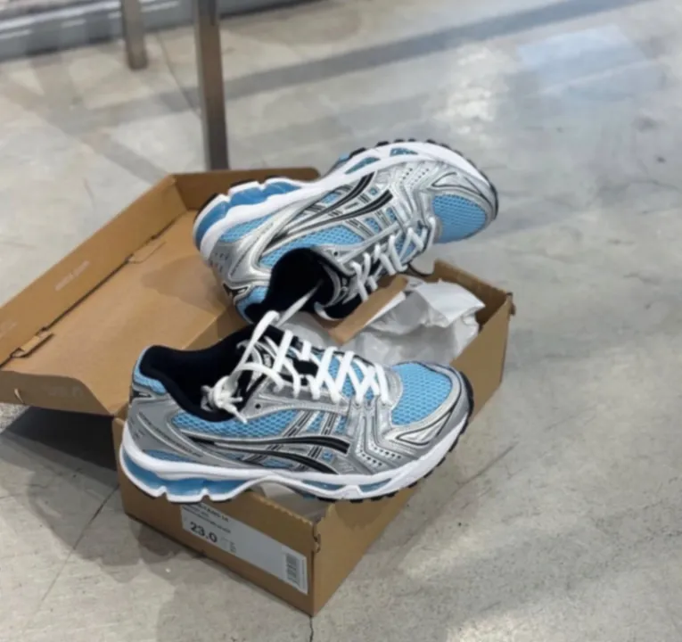 Photo Principale - Petites Annonces | Men Shoes, Biyemassi, Yaoundé, Cameroun | Vêtements, chaussures et autres  > Chaussures pour hommes