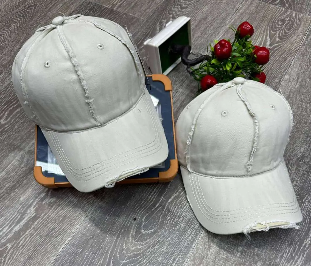 Photo de Galerie 4 - Petites Annonces | 🧢 Stylish Denim Caps For Sale, Bonduma, Buea, Cameroun | Vêtements, chaussures et autres 