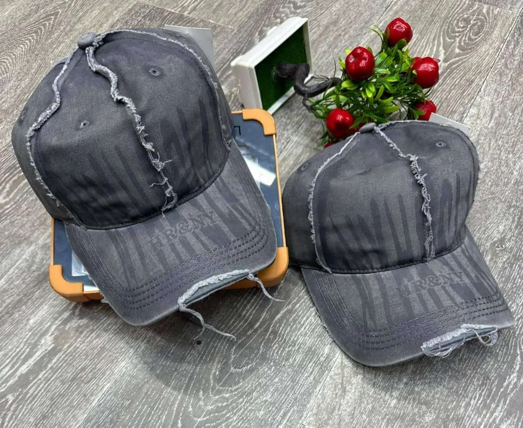 Photo de Galerie 5 - Petites Annonces | 🧢 Stylish Denim Caps For Sale, Bonduma, Buea, Cameroun | Vêtements, chaussures et autres 