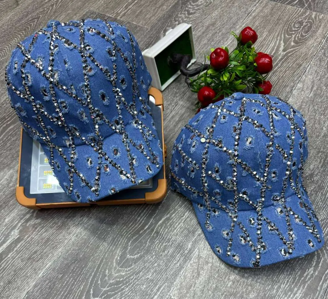 Photo de Galerie 8 - Petites Annonces | 🧢 Stylish Denim Caps For Sale, Bonduma, Buea, Cameroun | Vêtements, chaussures et autres 