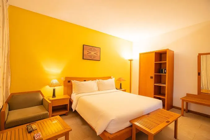 Photo de Galerie 3 - Petites Annonces | Hôtel Akwa Palace Douala, Akwa, Douala, Cameroun | Général et autres 