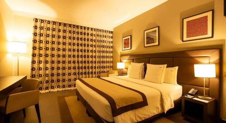 Photo de Galerie 9 - Petites Annonces | Hôtel Akwa Palace Douala, Akwa, Douala, Cameroun | Général et autres 