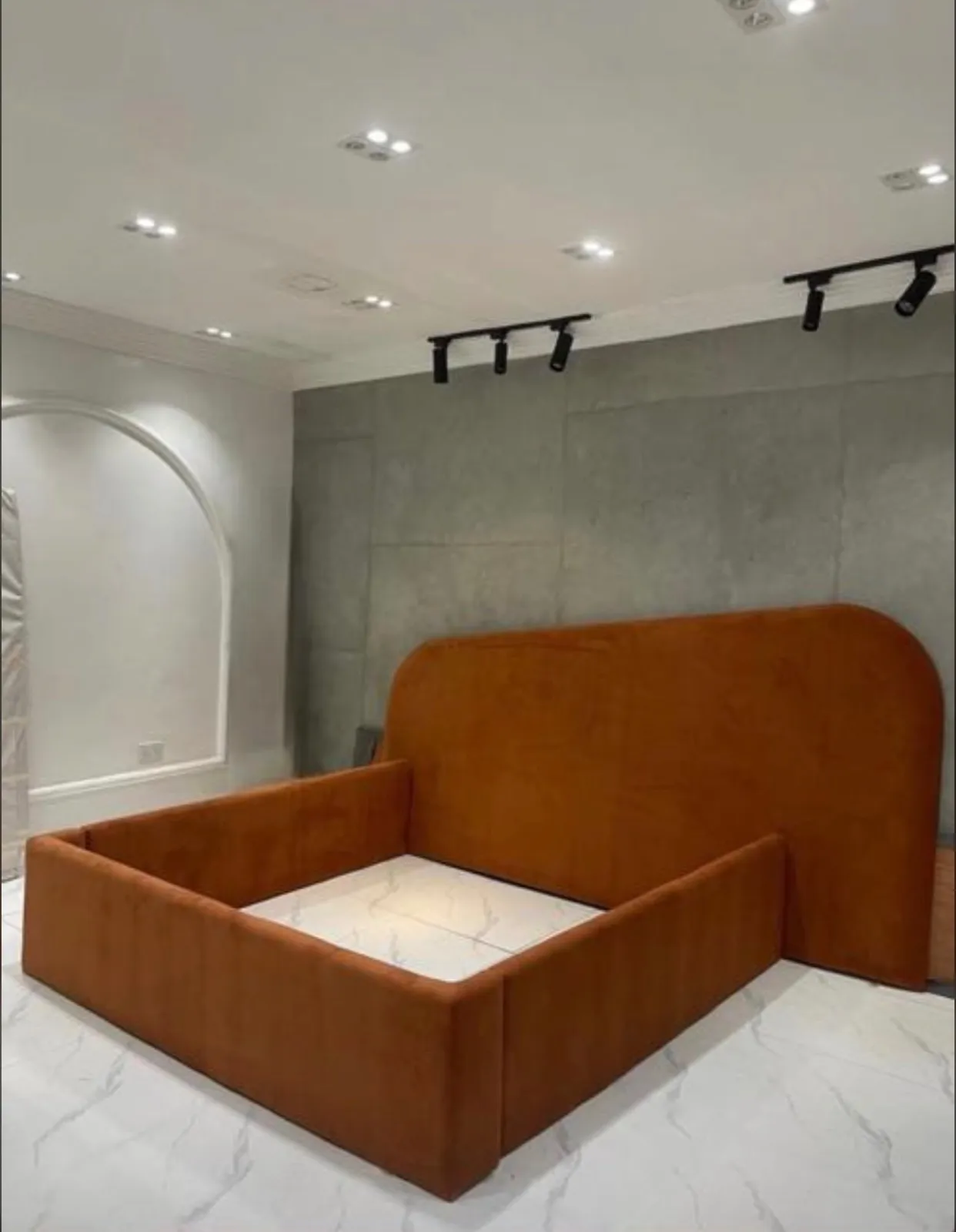 Photo de Galerie 1 - Petites Annonces | Classic Beds, Simbock, Yaoundé, Cameroun | Maison, aliments et jardin  > Meubles