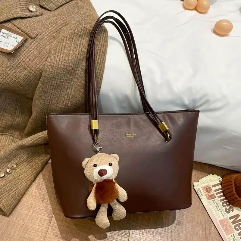 Photo de Galerie 2 - Petites Annonces | Cute Leather Handbags, Ago palace way, Lagos, Nigéria | Vêtements, chaussures et autres 