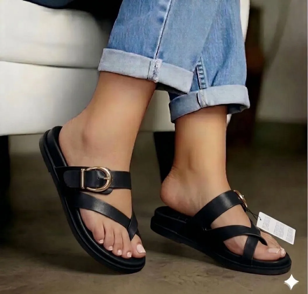 Photo de Galerie 4 - Petites Annonces | Zara Slippers, Ago palace way, Lagos, Nigéria | Vêtements, chaussures et autres  > Chaussures pour femmes