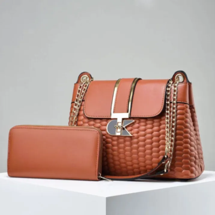 Photo Principale - Petites Annonces | Hand Bag, Ago palace way, Lagos, Nigéria | Vêtements, chaussures et autres  > Autres et accessoires