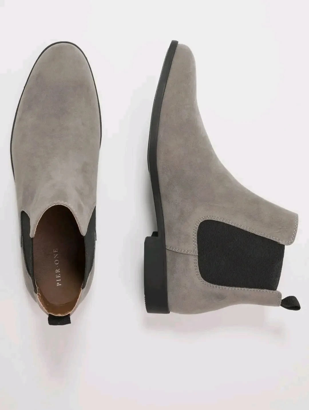 Photo de Galerie 2 - Petites Annonces | Chelsea Boots 🥾 For Sale, Akwa, Douala, Cameroun | Vêtements, chaussures et autres  > Chaussures pour hommes