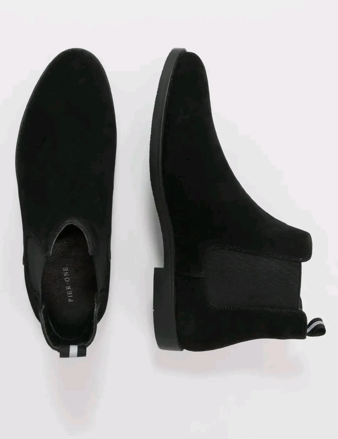 Photo de Galerie 3 - Petites Annonces | Chelsea Boots 🥾 For Sale, Akwa, Douala, Cameroun | Vêtements, chaussures et autres  > Chaussures pour hommes