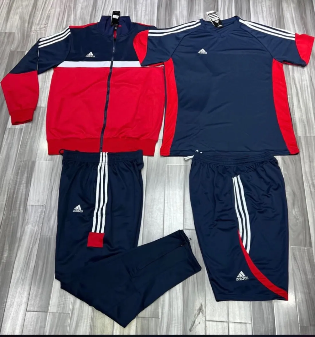 Photo de Galerie 3 - Petites Annonces | Sports Wear And Tracksuits, Biyemassi, Yaoundé, Cameroun | Vêtements, chaussures et autres  > Vêtements pour hommes
