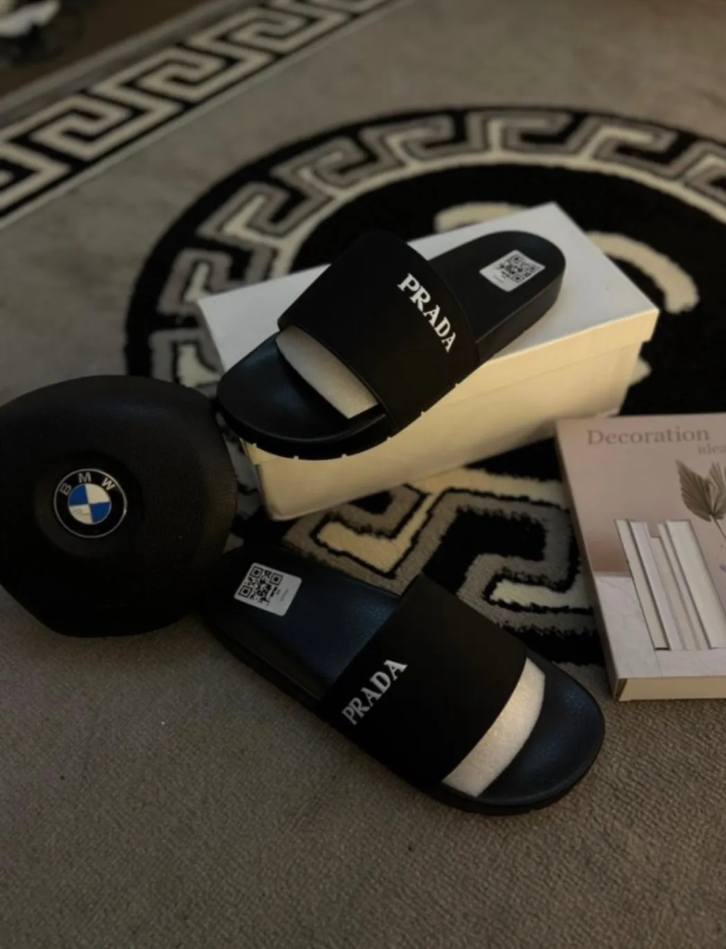 Photo de Galerie 5 - Petites Annonces | Male Slippers, Biyemassi, Yaoundé, Cameroun | Vêtements, chaussures et autres  > Chaussures pour hommes