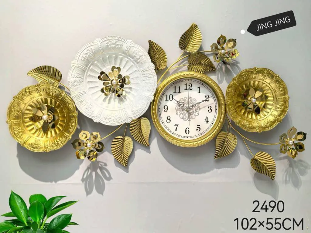 Photo de Galerie 2 - Petites Annonces | Elegant Wall Clock For Sale 🕰️🔥, Sandpit, Buea, Cameroun | Électronique et médias  > Autres électroniques et médias