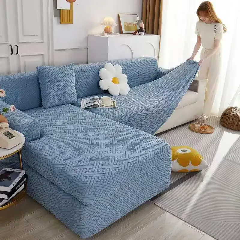 Photo Principale - Petites Annonces | Elegant Chair Covers For Your Home, Sandpit, Buea, Cameroun | Maison, aliments et jardin  > Meubles