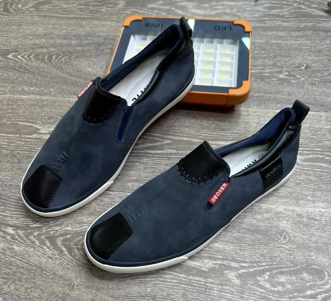 Photo Principale - Petites Annonces | Men’s Slip-On Shoes For Sale ✨👟, Bonduma, Buea, Cameroun | Vêtements, chaussures et autres  > Chaussures pour hommes