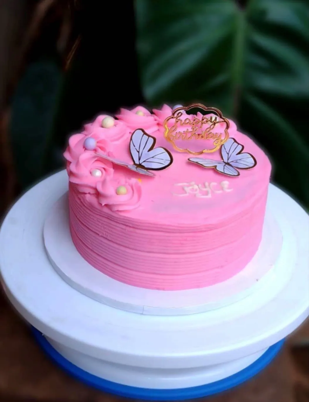 Photo de Galerie 3 - Petites Annonces | Cakes, Biyemassi, Yaoundé, Cameroun | Général et autres  > Tous les autres articles