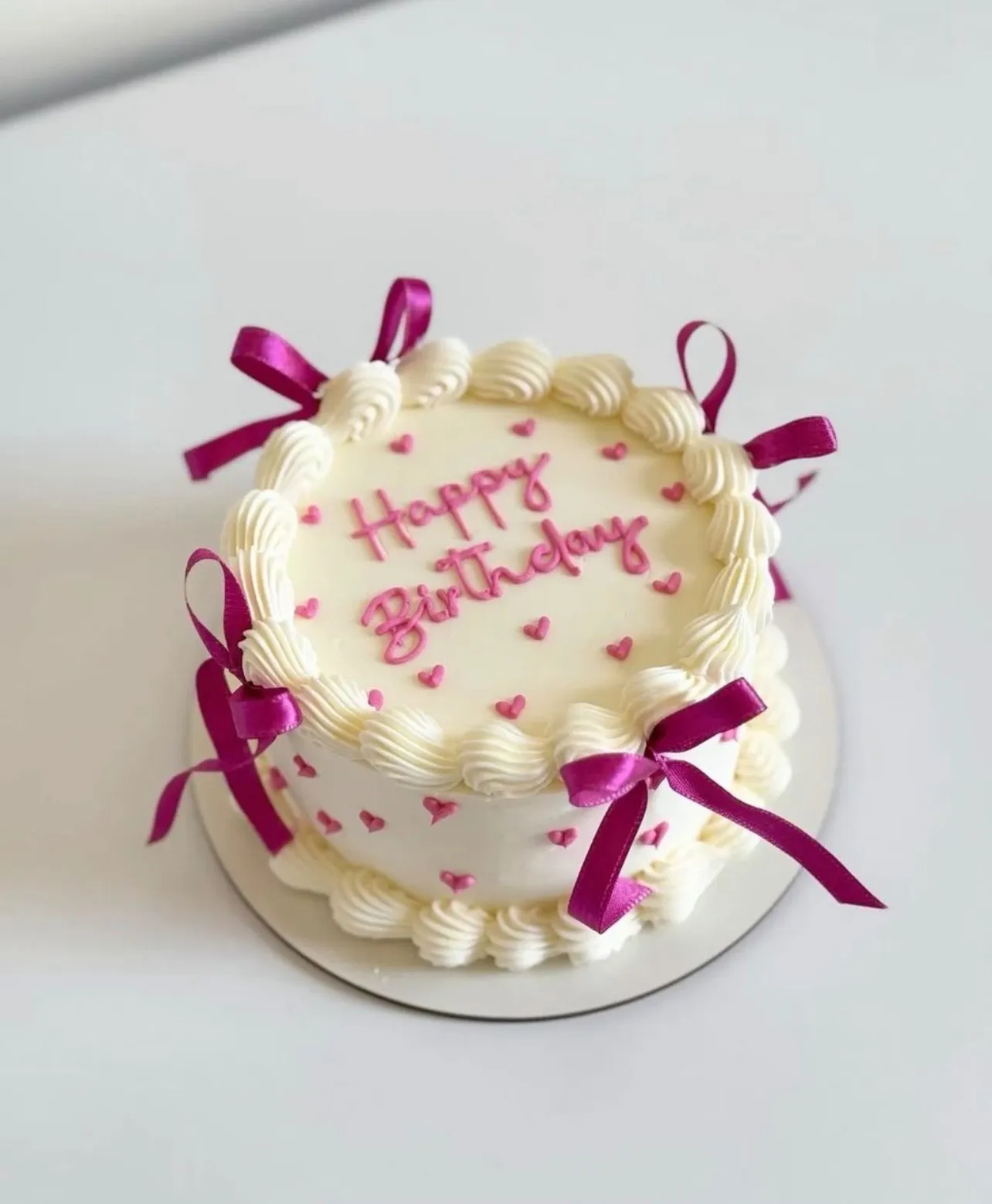 Photo de Galerie 8 - Petites Annonces | Cakes, Biyemassi, Yaoundé, Cameroun | Général et autres  > Tous les autres articles