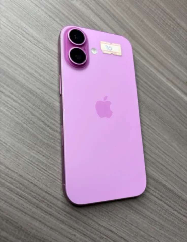 Photo Principale - Petites Annonces | Iphone 16+, Bastos, Yaoundé, Cameroun | Électronique et médias  > Cellulaires et accessoires