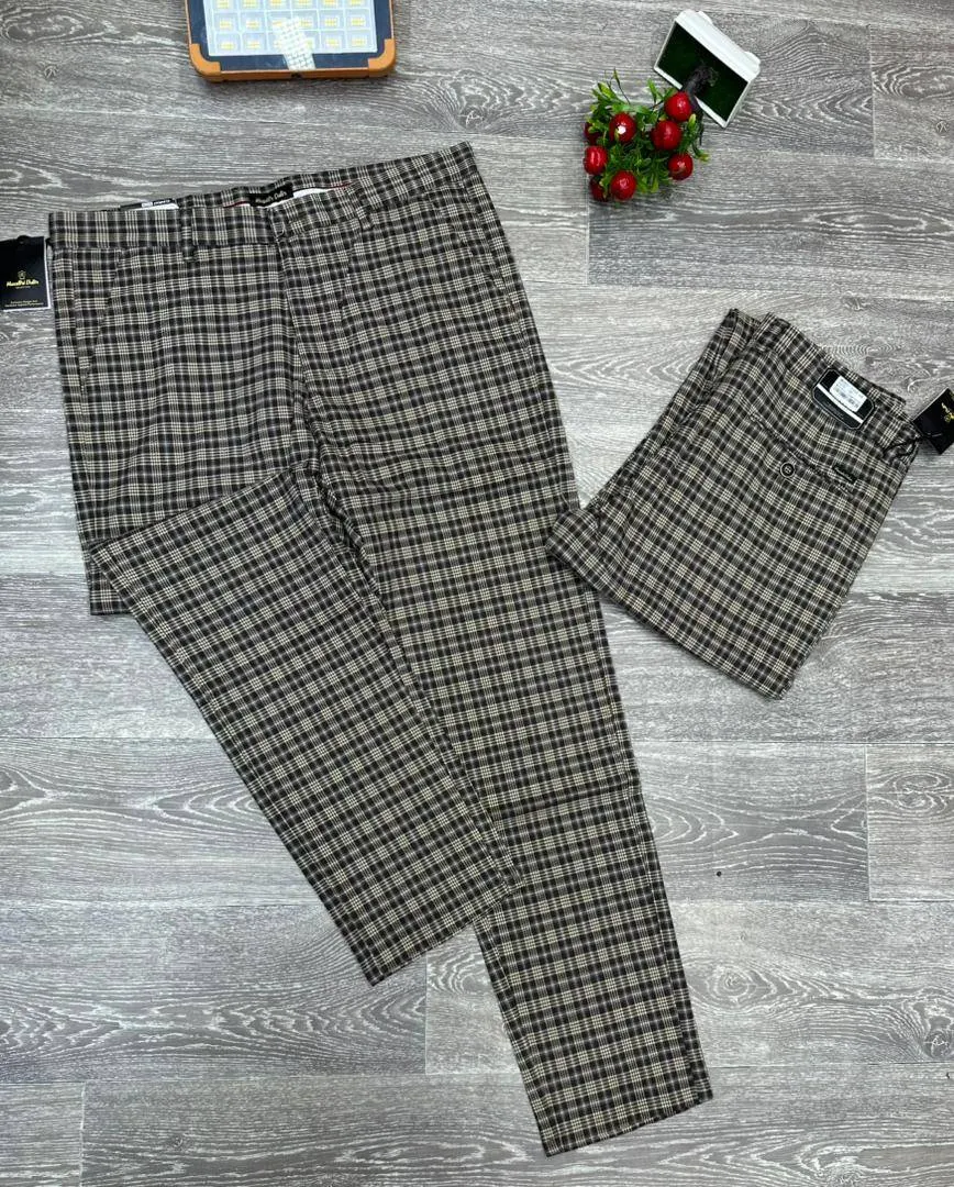 Photo de Galerie 2 - Petites Annonces | Classic Checked Trouser – Smart & Stylish 🔥, Bonduma, Buea, Cameroun | Vêtements, chaussures et autres 