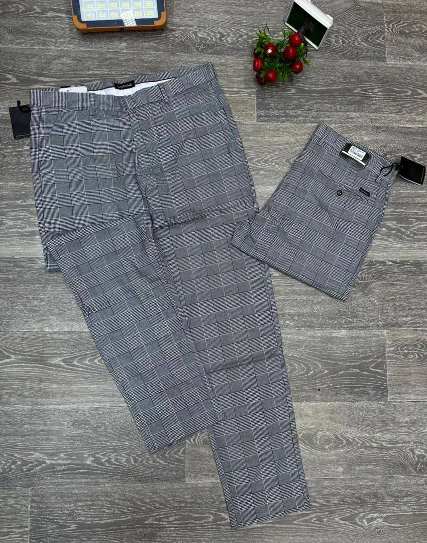 Photo de Galerie 3 - Petites Annonces | Classic Checked Trouser – Smart & Stylish 🔥, Bonduma, Buea, Cameroun | Vêtements, chaussures et autres 