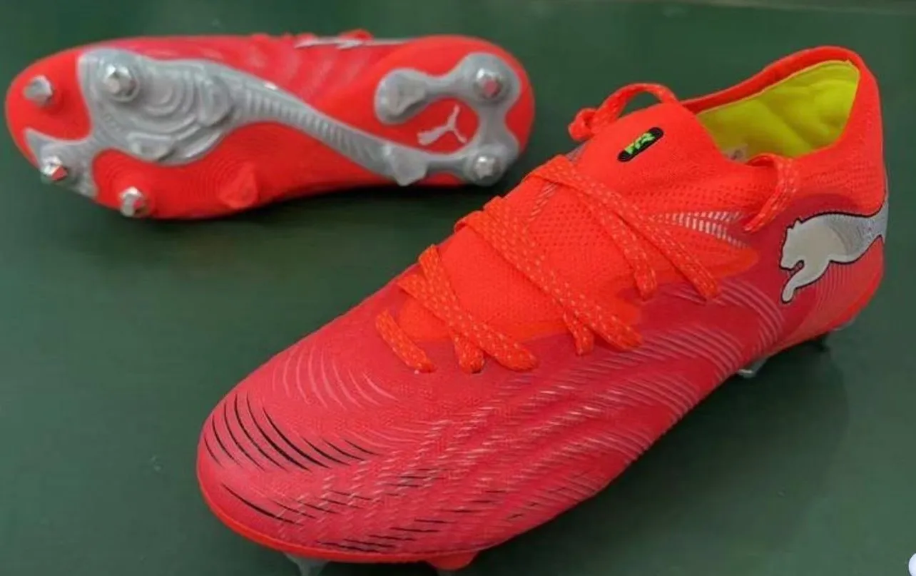 Photo de Galerie 2 - Petites Annonces | Football Equipment, Simbock, Yaoundé, Cameroun | Vêtements, chaussures et autres  > Vêtements pour hommes