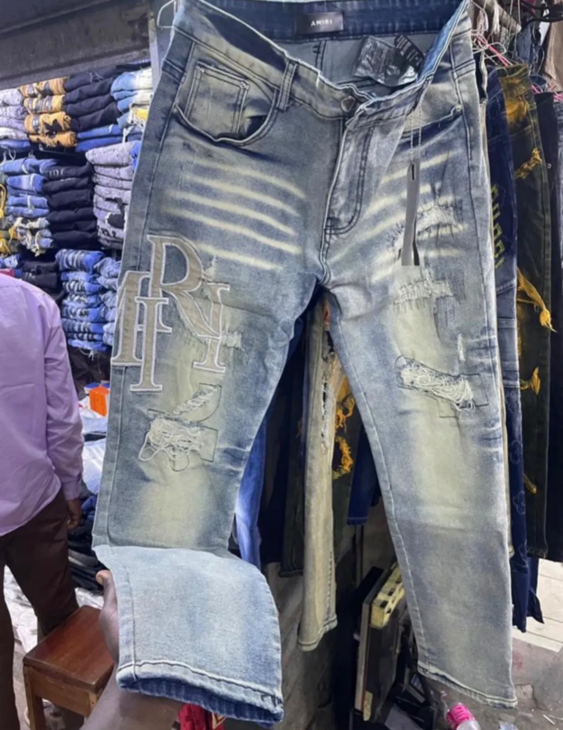 Photo de Galerie 3 - Petites Annonces | Jeans, Biyemassi, Yaoundé, Cameroun | Vêtements, chaussures et autres  > Vêtements pour hommes