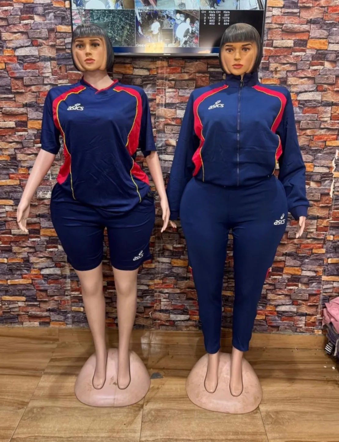 Photo de Galerie 2 - Petites Annonces | Female Sports Wear, Biyemassi, Yaoundé, Cameroun | Vêtements, chaussures et autres  > Vêtements pour femmes