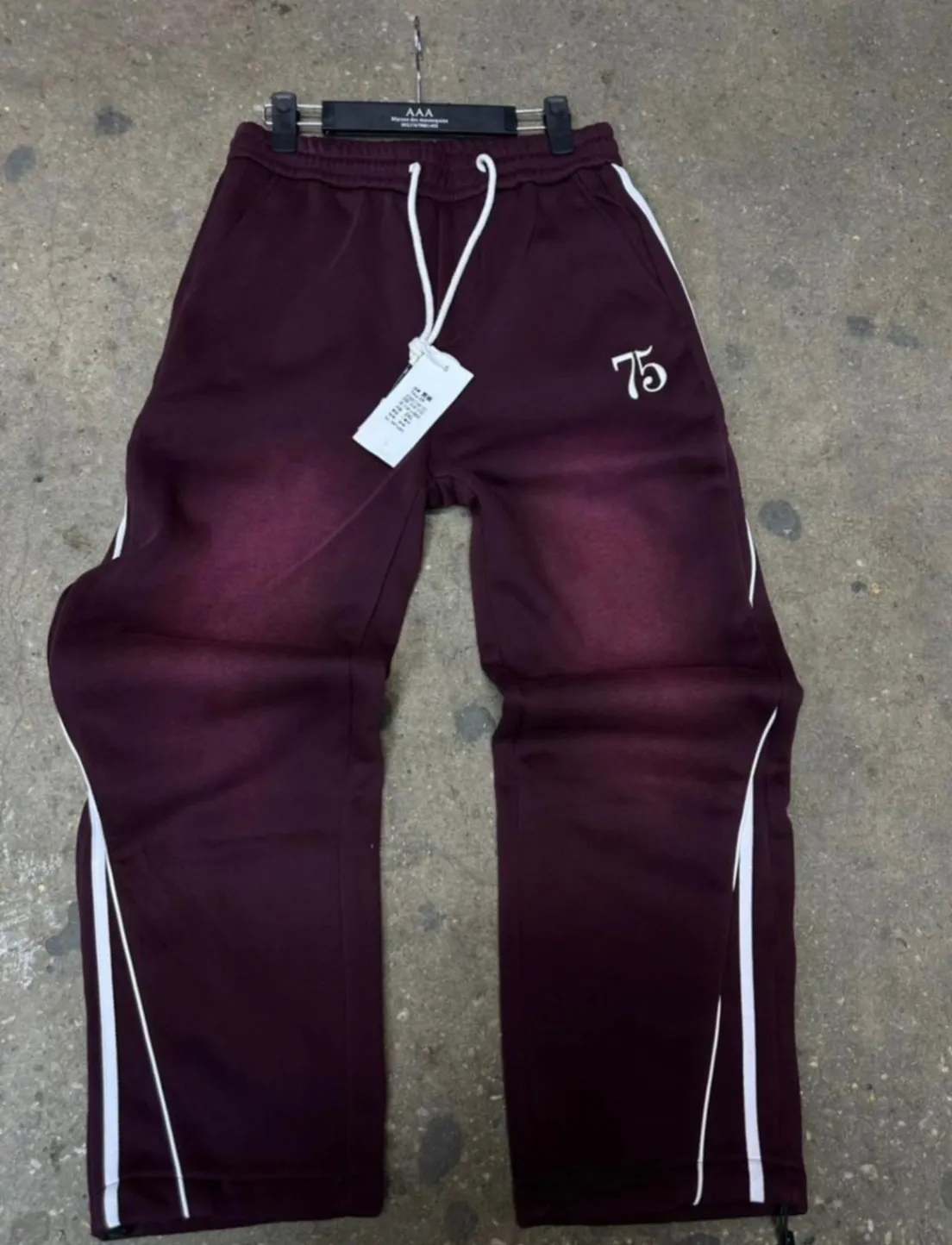 Photo de Galerie 1 - Petites Annonces | Trousers, Biyemassi, Yaoundé, Cameroun | Vêtements, chaussures et autres  > Vêtements pour hommes