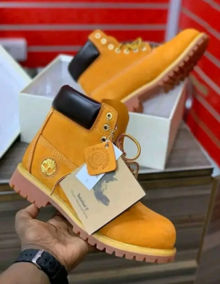 Main Photo - Marketplace | Men’s Shoes, Biyemassi, Yaoundé, Cameroon | Clothing, Shoes, & Others  > Men's shoes