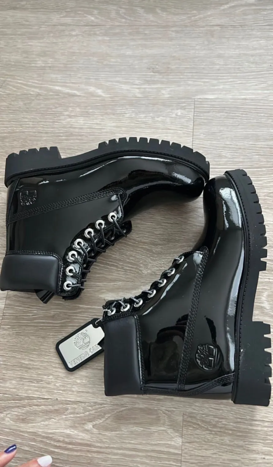 Photo de Galerie 3 - Petites Annonces | Timberland Shoes, Simbock, Yaoundé, Cameroun | Vêtements, chaussures et autres  > Chaussures pour hommes
