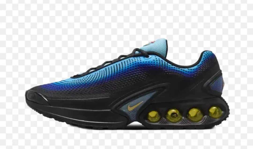 Gallery Photo 4 - Marketplace | 🔥Nike Sports Shoes For Sale🔥, Bonduma, Buea, Cameroon | Clothing, Shoes, & Others  > Boys' Shoes