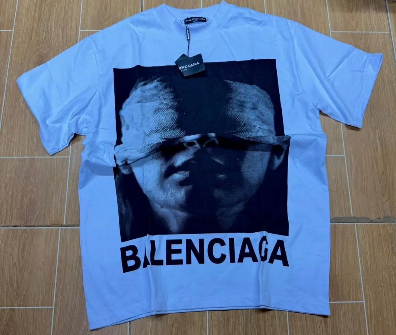 Photo de Galerie 6 - Petites Annonces | T Shirts, Damas, Yaoundé, Cameroun | Vêtements, chaussures et autres  > Vêtements pour hommes