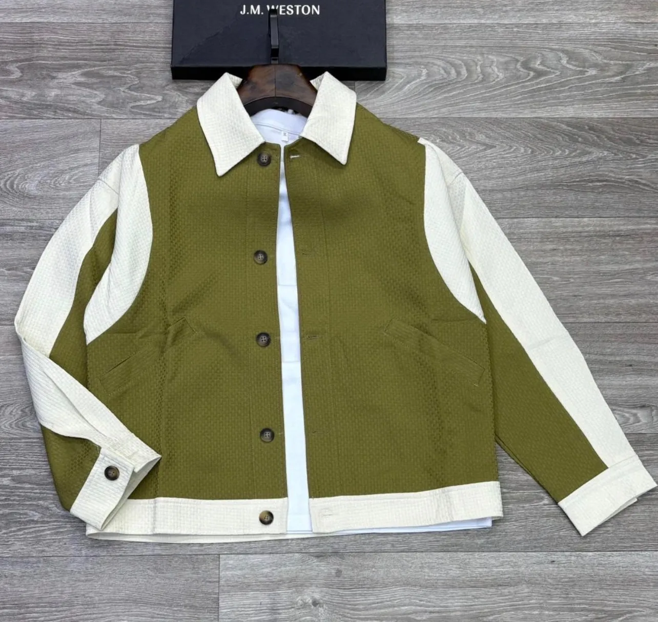 Photo de Galerie 7 - Petites Annonces | T Shirts, Damas, Yaoundé, Cameroun | Vêtements, chaussures et autres  > Vêtements pour hommes