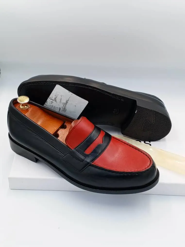 Photo de Galerie 1 - Petites Annonces | Step Into Style With These Unique Leather Loafers! 👞🔥, Bonduma, Buea, Cameroun | Vêtements, chaussures et autres  > Chaussures pour hommes