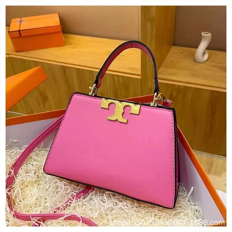 Main Photo - Marketplace | 🔥 Stylish Luxury Handbag For Sale! 🔥, Molyko, Buea, Cameroon | Clothing, Shoes, & Others  > Others & Accessories