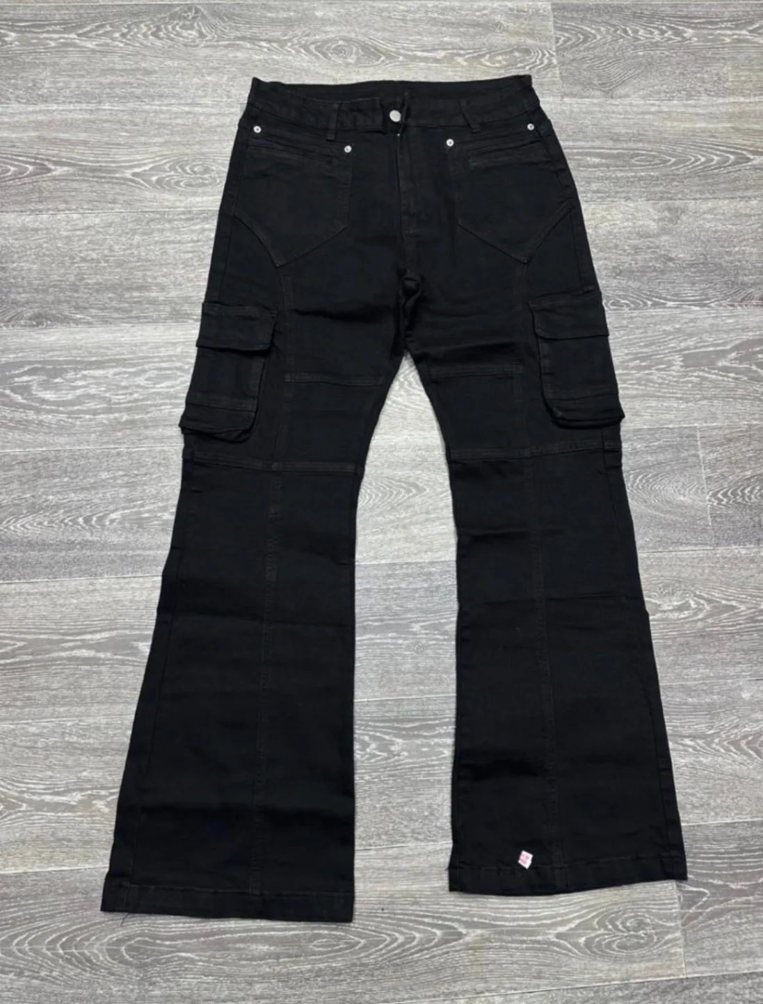 Gallery Photo 3 - Marketplace | Baggy Jeans, Simeyong, Yaoundé, Cameroon | Clothing, Shoes, & Others  > Men's clothing