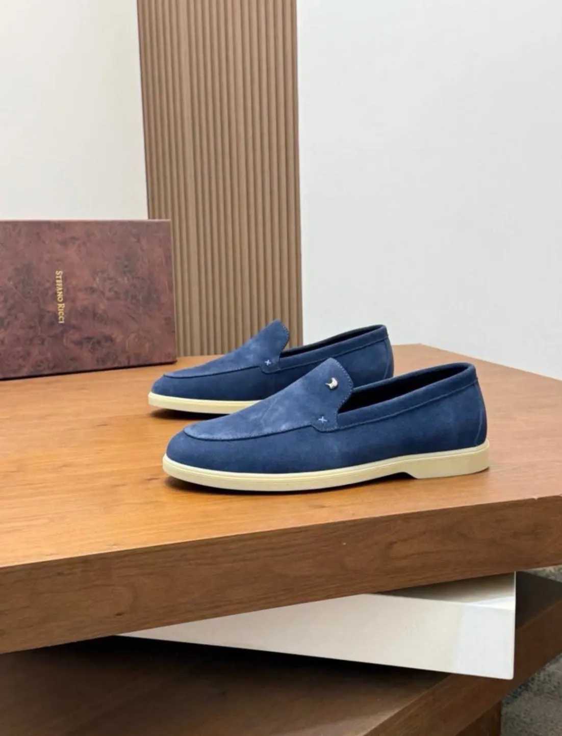 Gallery Photo 2 - Marketplace | Classic Mokaset, Bonas, Yaoundé, Cameroon | Clothing, Shoes, & Others  > Men's shoes