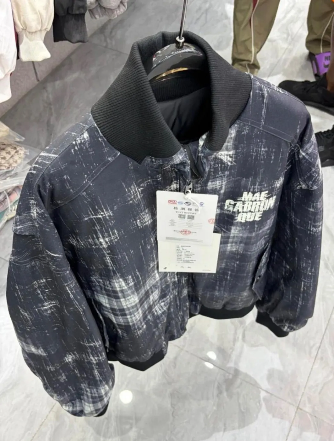 Gallery Photo 4 - Marketplace | Jacket, Biyemassi, Yaoundé, Cameroon | Clothing, Shoes, & Others  > Men's clothing