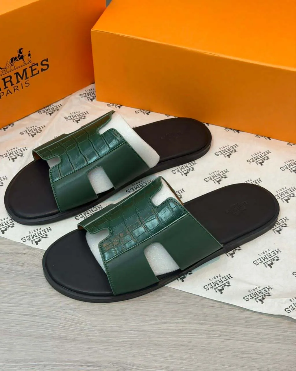 Photo de Galerie 2 - Petites Annonces | Babouches Hommes, Nkololoun, Douala, Cameroun | Vêtements, chaussures et autres  > Chaussures pour hommes