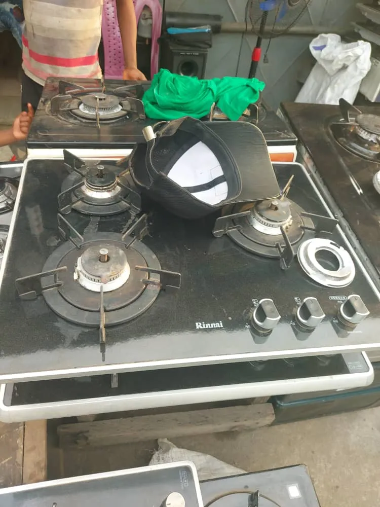 Photo de Galerie 1 - Petites Annonces | 🔥 Second-Hand Gas Plate For Sale! 🔥, Clerks Quarters, Buea, Cameroun | Maison, aliments et jardin  > Cuisine et salle à manger