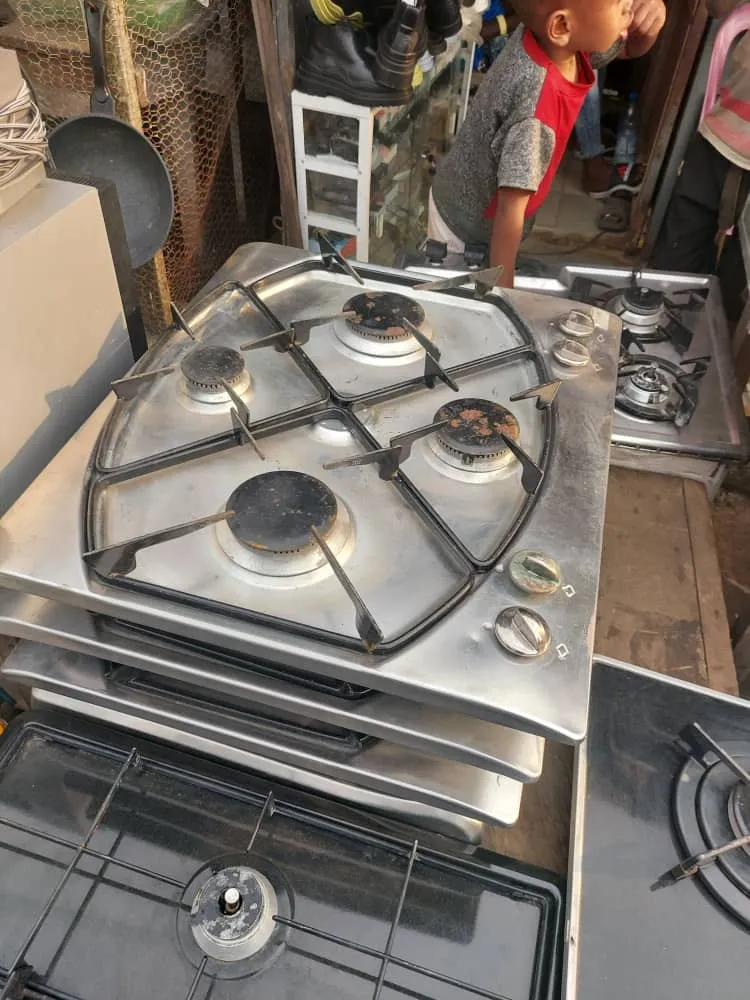 Photo de Galerie 2 - Petites Annonces | 🔥 Second-Hand Gas Plate For Sale! 🔥, Clerks Quarters, Buea, Cameroun | Maison, aliments et jardin  > Cuisine et salle à manger