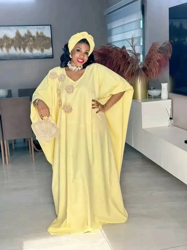 Photo de Galerie 3 - Petites Annonces | Elegant Kaftan Gown For Sale! 🌟, Bonduma, Buea, Cameroun | Vêtements, chaussures et autres  > Vêtements pour femmes