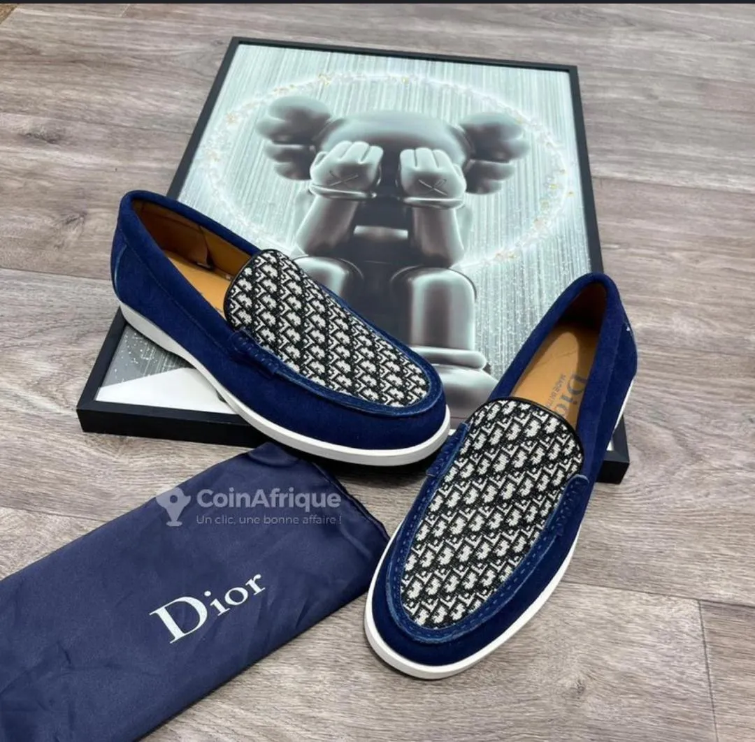 Photo de Galerie 2 - Petites Annonces | Classy Designer Men’s Loafers 🔥, Bonduma, Buea, Cameroun | Vêtements, chaussures et autres  > Chaussures pour garçons