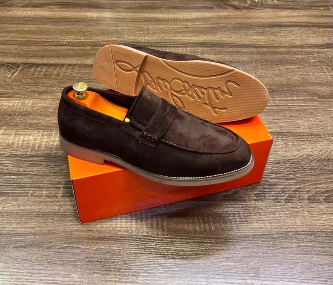 Photo de Galerie 1 - Petites Annonces | Responsable, Biyemassi, Yaoundé, Cameroun | Vêtements, chaussures et autres  > Chaussures pour hommes