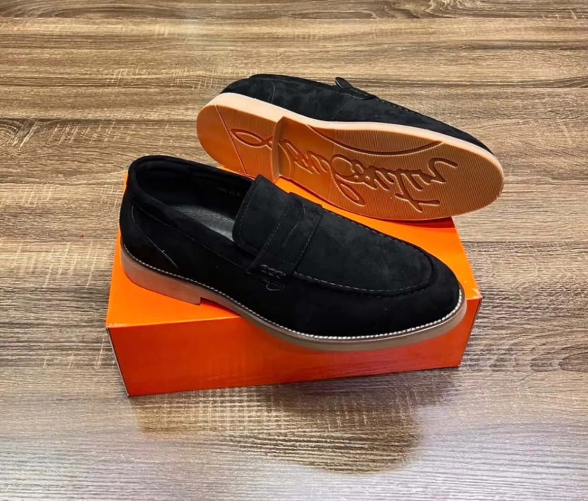 Photo de Galerie 3 - Petites Annonces | Responsable, Biyemassi, Yaoundé, Cameroun | Vêtements, chaussures et autres  > Chaussures pour hommes