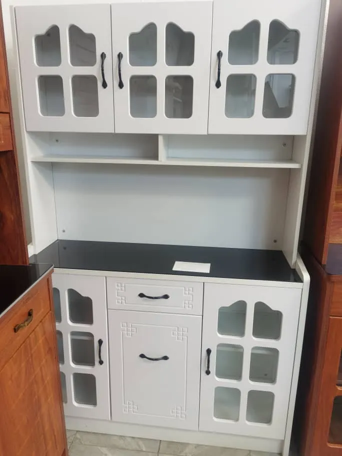 Photo de Galerie 1 - Petites Annonces | Stylish Wooden Cupboard For Sale, Sandpit, Buea, Cameroun | Maison, aliments et jardin  > Ménage et autres