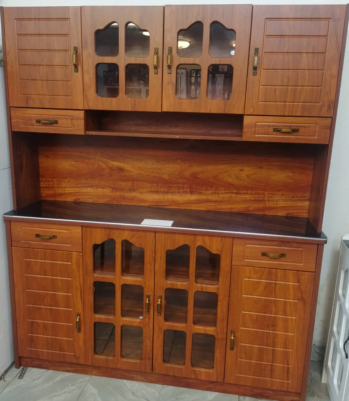 Photo de Galerie 2 - Petites Annonces | Stylish Wooden Cupboard For Sale, Sandpit, Buea, Cameroun | Maison, aliments et jardin  > Ménage et autres