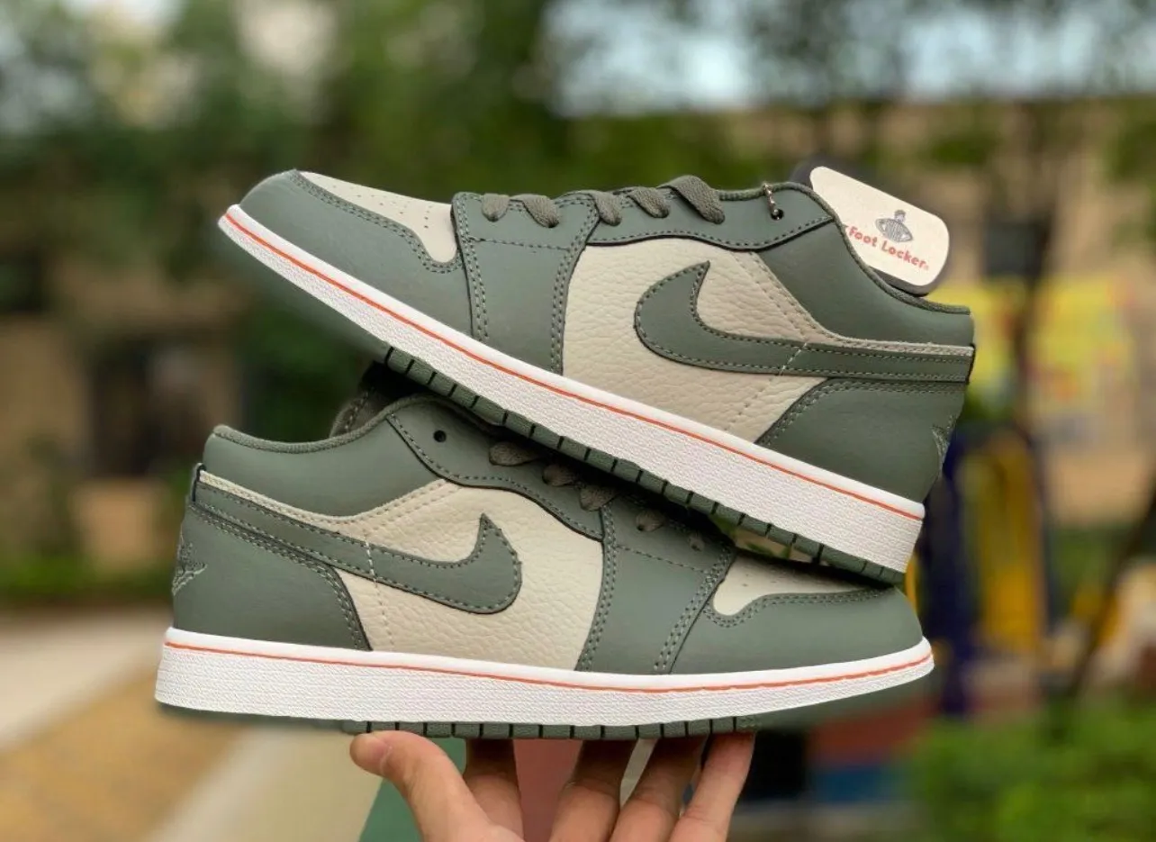 Photo de Galerie 1 - Petites Annonces | Male Shoes, Biyemassi, Yaoundé, Cameroun | Vêtements, chaussures et autres  > Chaussures pour garçons